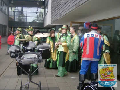 Rosenmontag 2009 – Kindergarten und Volksschule – Bild 1
