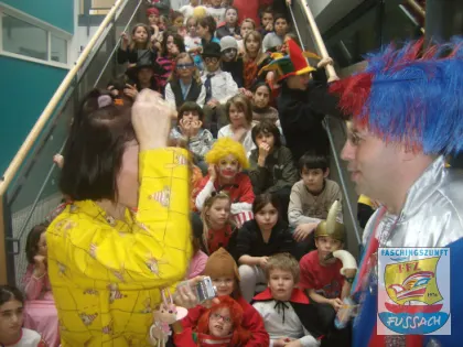 Rosenmontag 2009 – Kindergarten und Volksschule – Bild 5