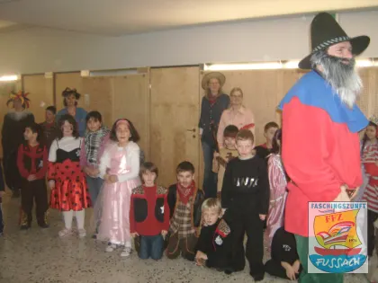 Rosenmontag 2009 – Kindergarten und Volksschule – Bild 8