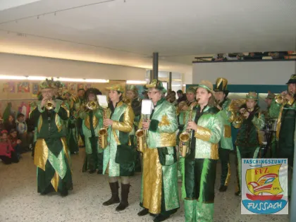 Rosenmontag 2009 – Kindergarten und Volksschule – Bild 13