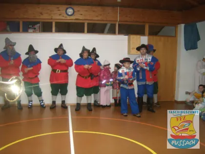 Rosenmontag 2009 – Kindergarten und Volksschule – Bild 28