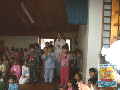 Rosenmontag 2009 – Kindergarten und Volksschule – Bild 31