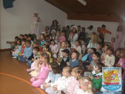Rosenmontag 2009 – Kindergarten und Volksschule – Bild 35